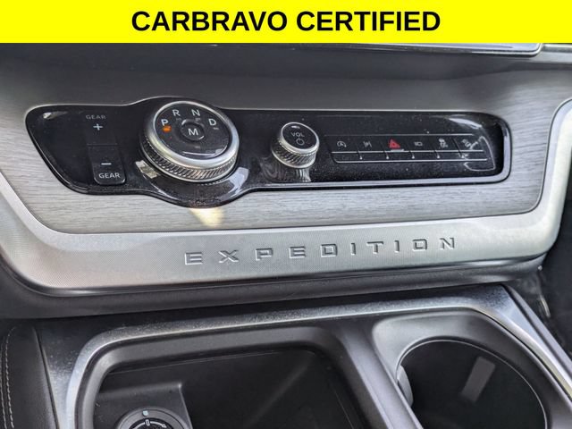 Used 2025 Ford Expedition Platinum AWD/4WD image 22