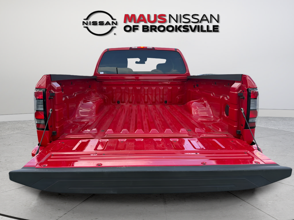 Certified 2025 Nissan Frontier SV RWD image 12