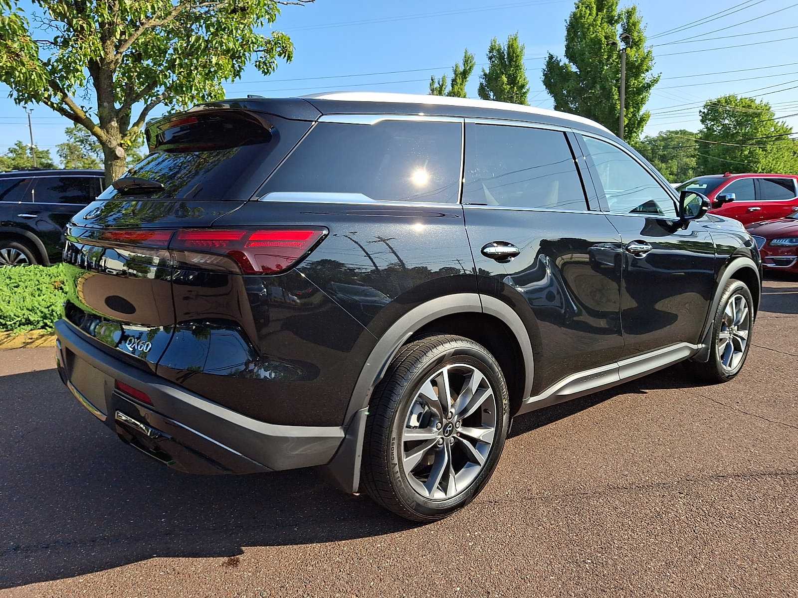 Certified 2023 INFINITI QX60 Luxe AWD/4WD image 6