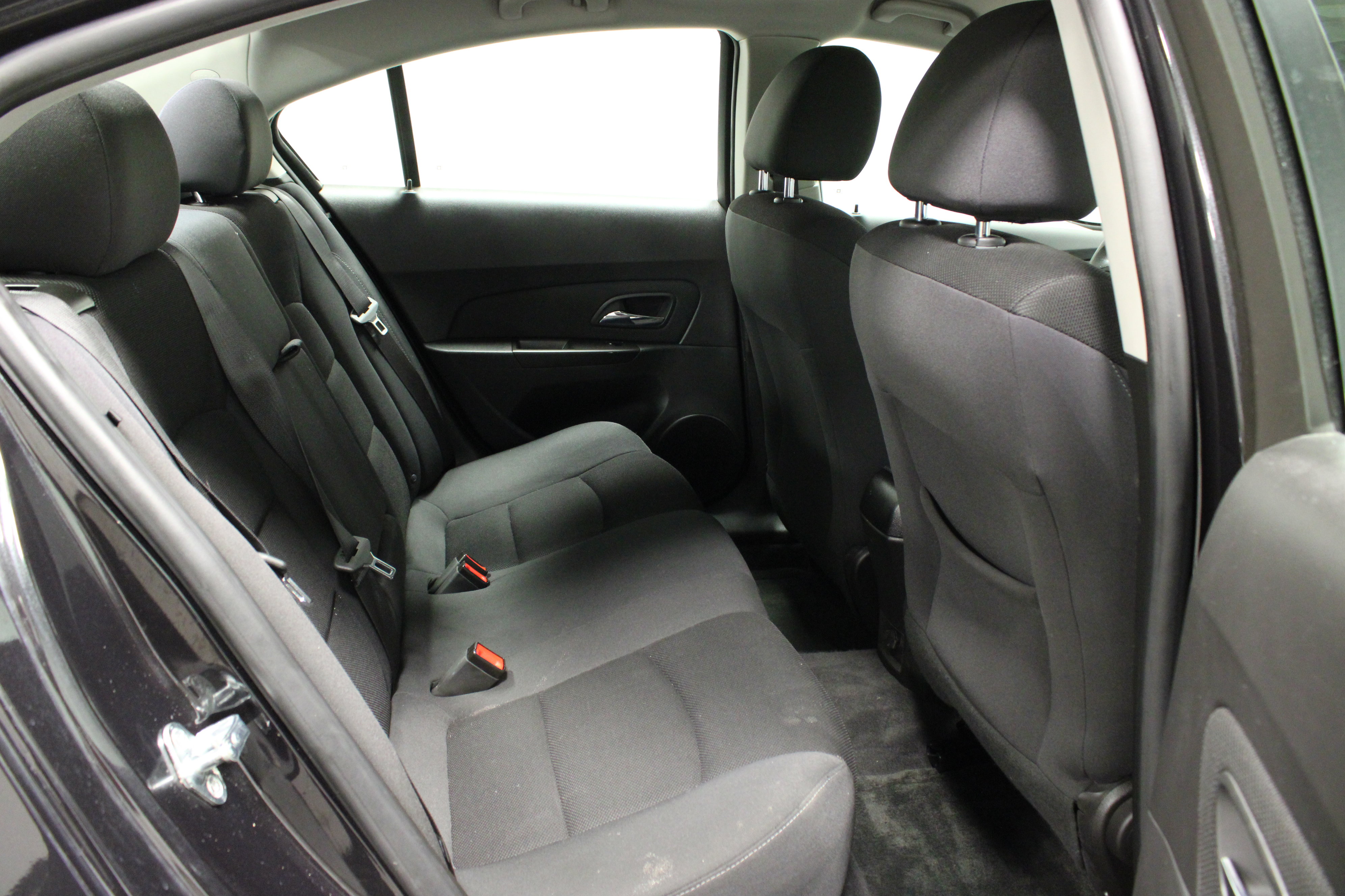 Used 2015 Chevrolet Cruze LT image 13