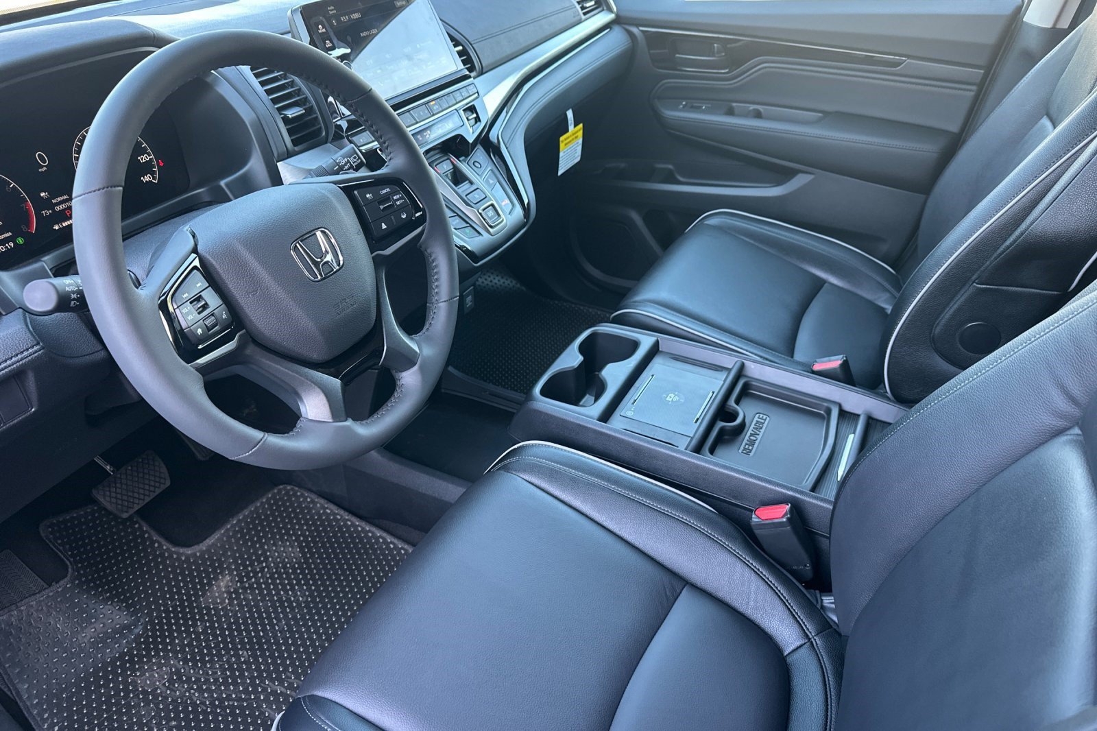 New 2027 Honda Odyssey Touring image 4