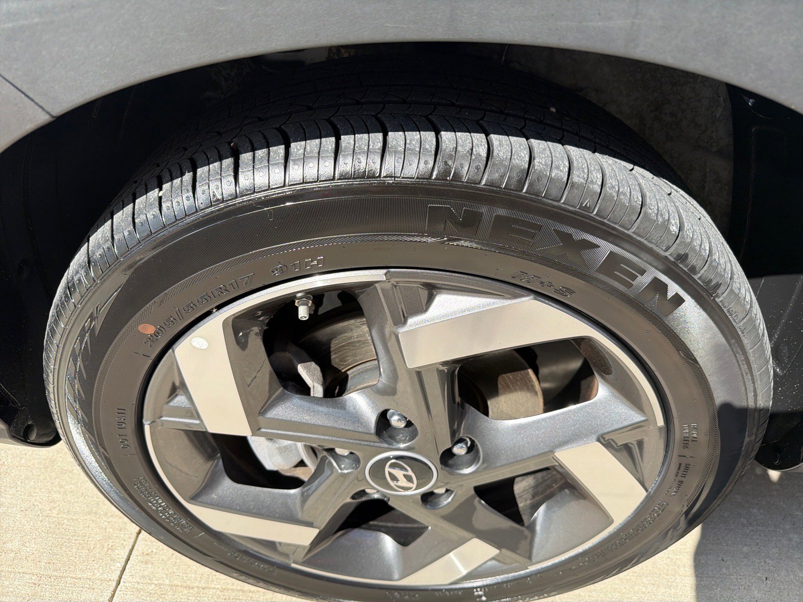 Used 2025 Hyundai Venue SEL image 10