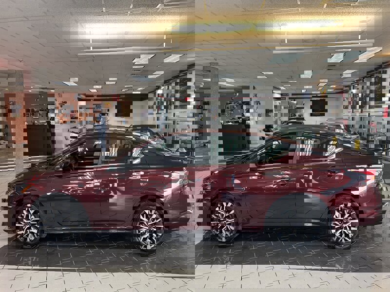 Used 2025 Nissan Altima 2.5 SV image 2
