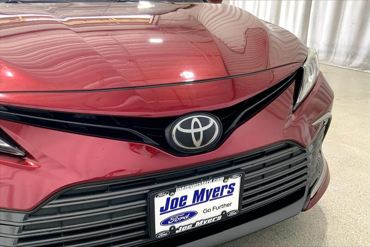 Used 2022 Toyota Camry LE FWD image 30