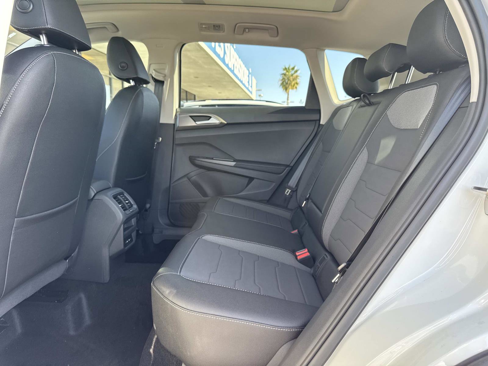 New 2026 Volkswagen Taos SE image 25