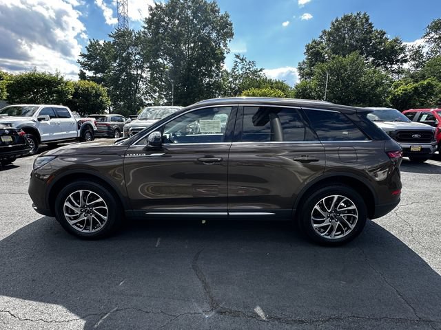 Certified 2022 Lincoln Corsair AWD w/ Equipment Group 101A image 8