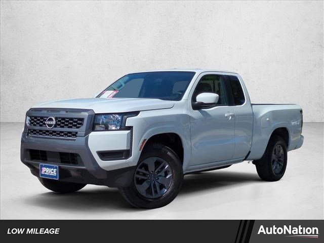 Used 2025 Nissan Frontier SV RWD image 1
