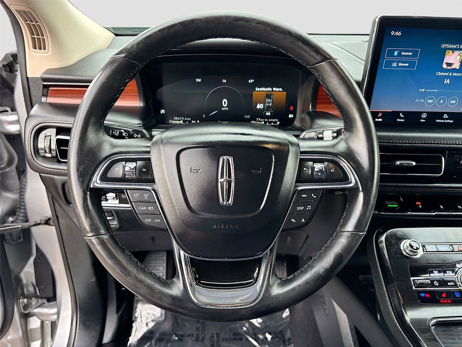 Used 2022 Lincoln Nautilus Reserve w/ Luxury Package image 11
