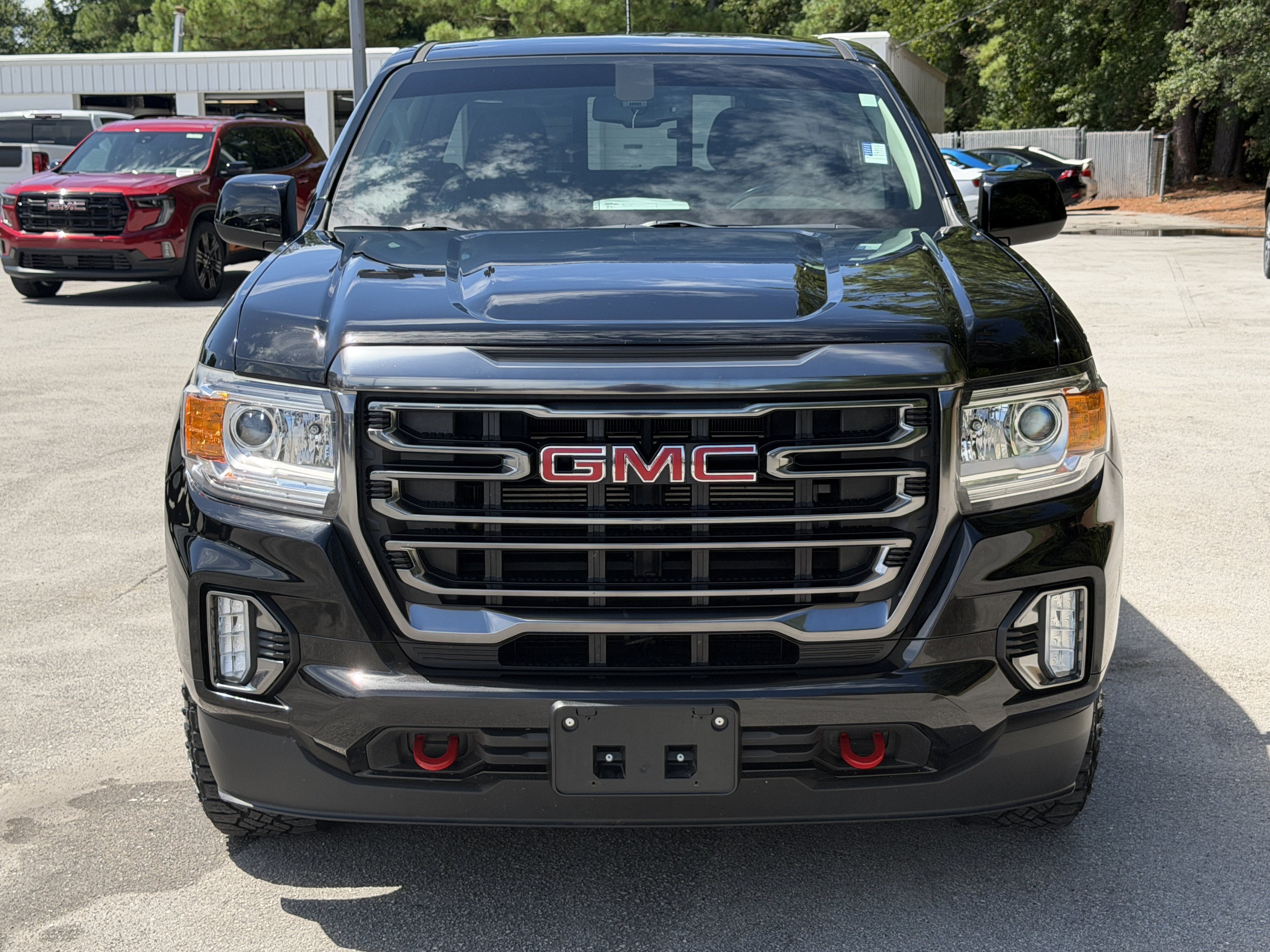 Used 2022 GMC Canyon AT4 w/ Trailering Package AWD/4WD image 8