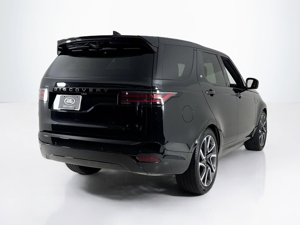 Used 2025 Land Rover Discovery Dynamic SE AWD/4WD image 5