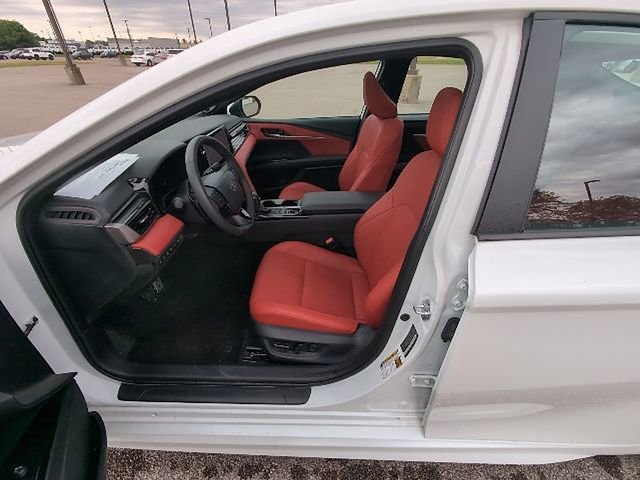 Used 2025 Toyota Camry XSE AWD/4WD image 12