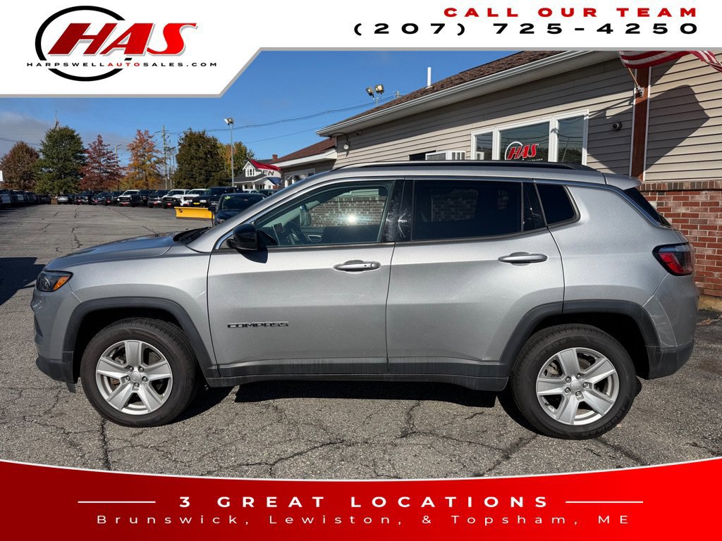 Used 2022 Jeep Compass Latitude AWD/4WD image 3