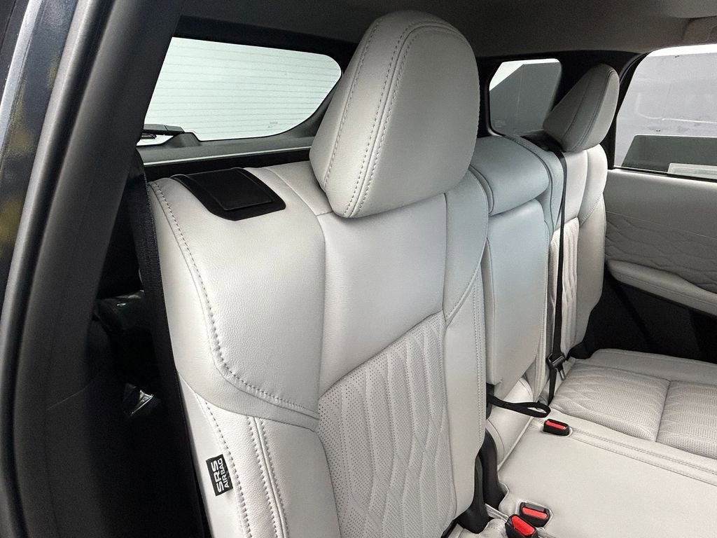New 2026 Mitsubishi Outlander SEL FWD image 32