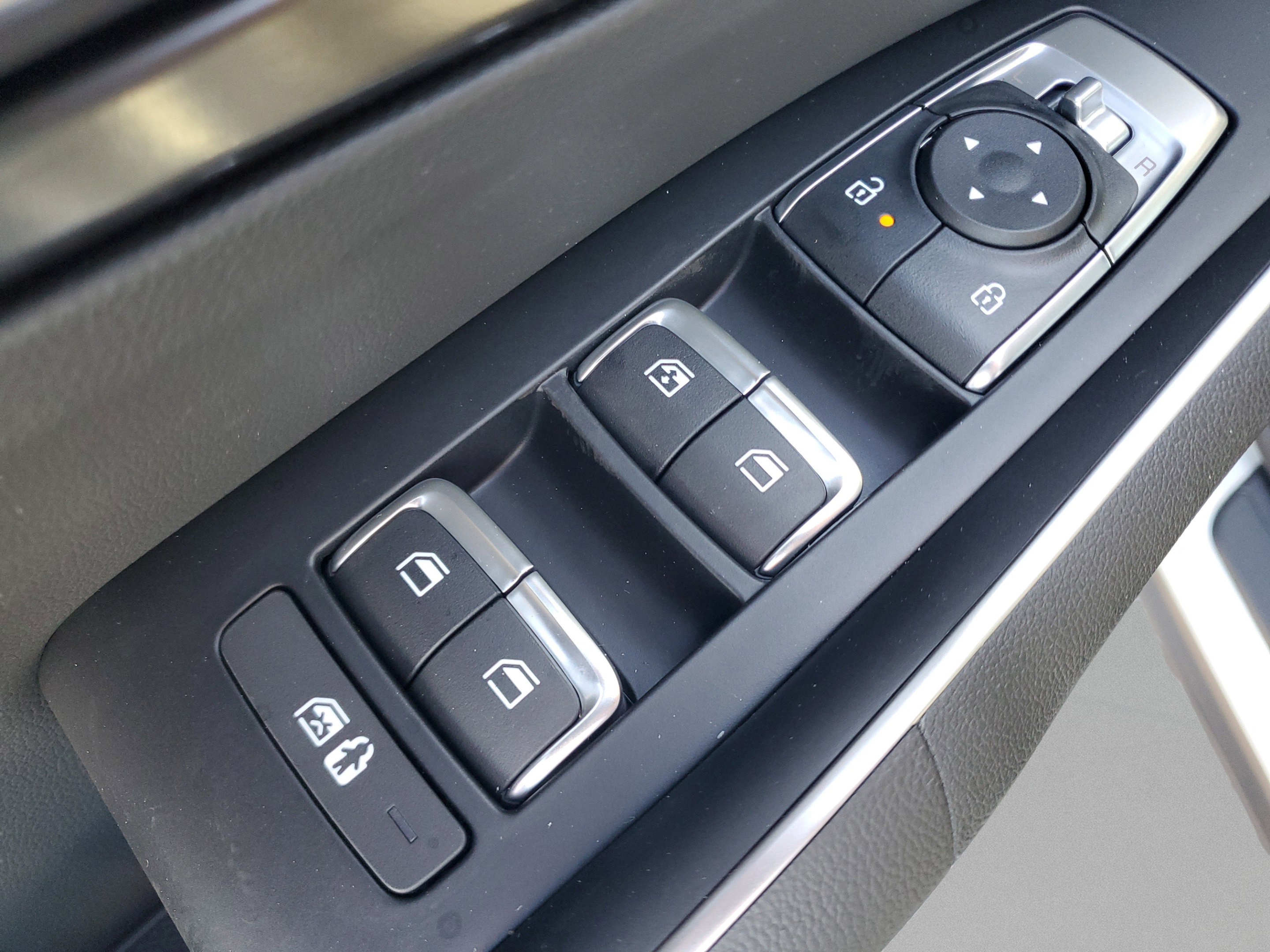 New 2026 Kia Sorento LX FWD image 15