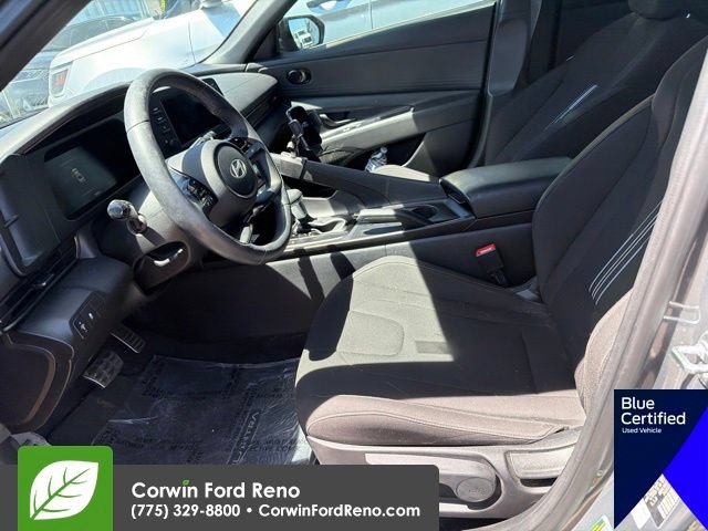 Used 2025 Hyundai Elantra Sport FWD image 11