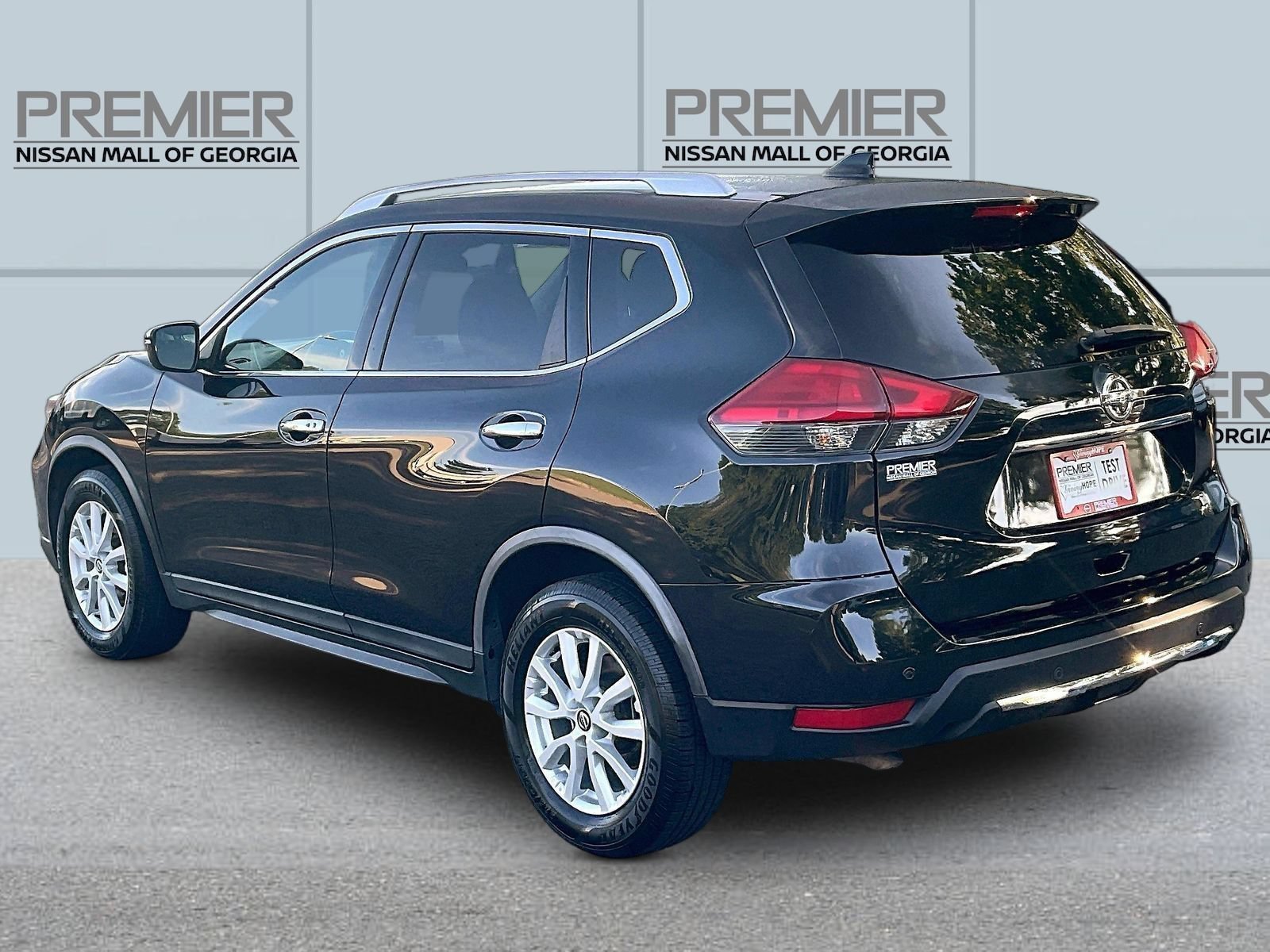 Used 2020 Nissan Rogue SV FWD image 5