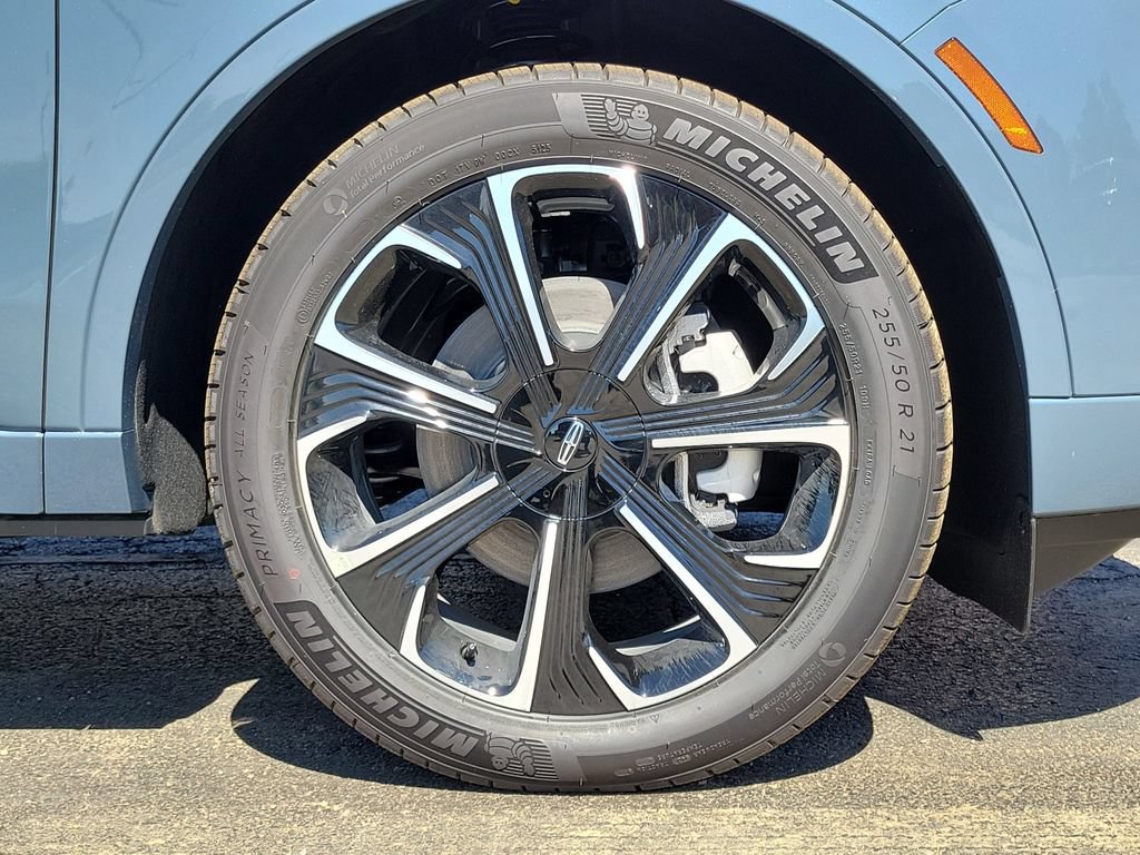 New 2026 Lincoln Nautilus Reserve AWD/4WD image 9