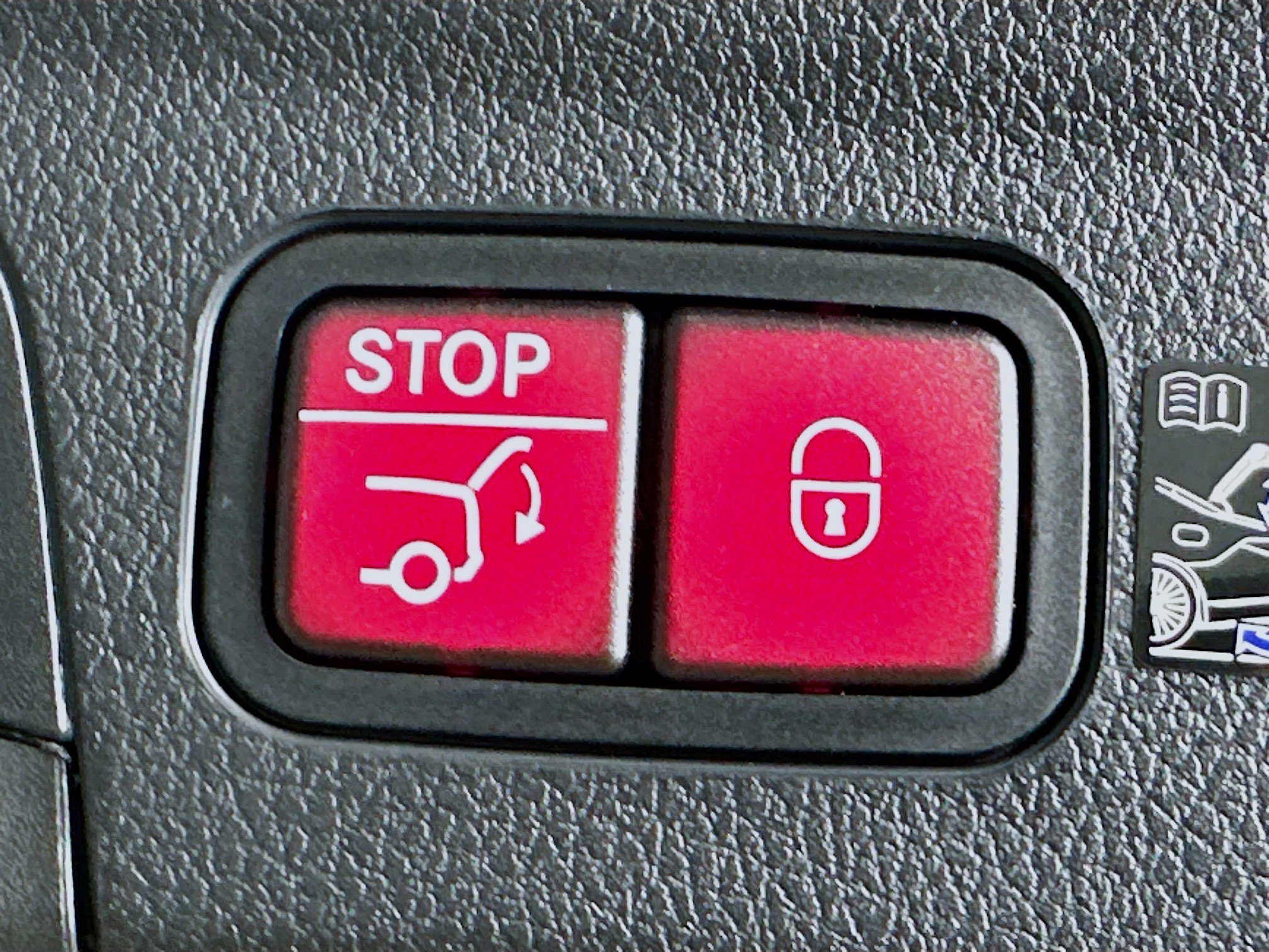 Used 2026 Mercedes-Benz GLE 450 4MATIC image 36