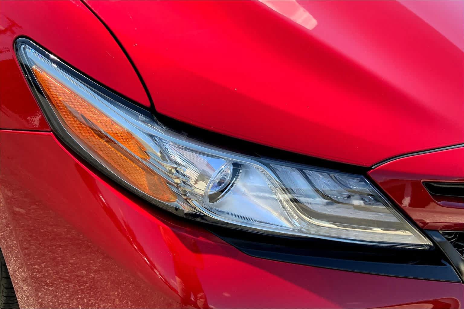 Used 2019 Toyota Camry XSE FWD image 28
