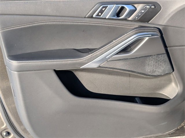 Used 2023 BMW X6 xDrive40i w/ M Sport Package image 14