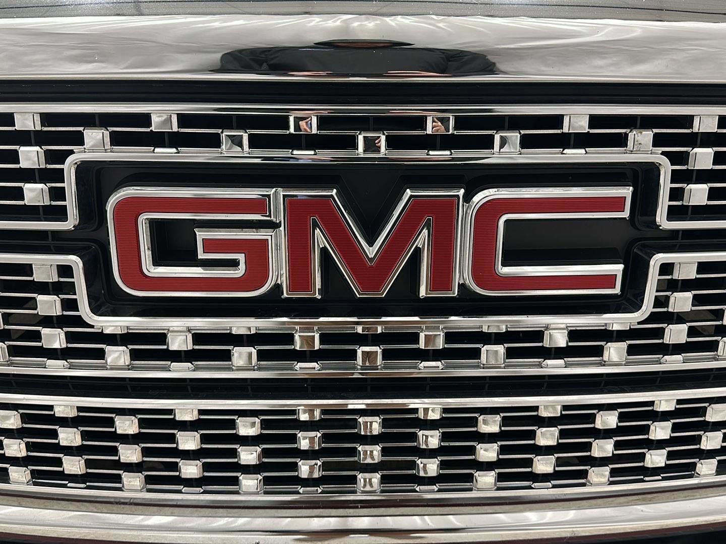 Used 2018 GMC Sierra 2500 Denali image 28