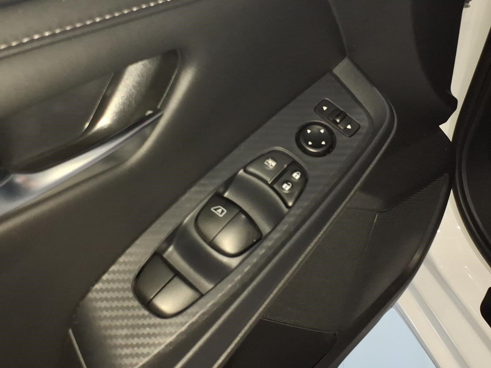 Used 2024 Nissan Sentra SV w/ All-Weather Package FWD image 10