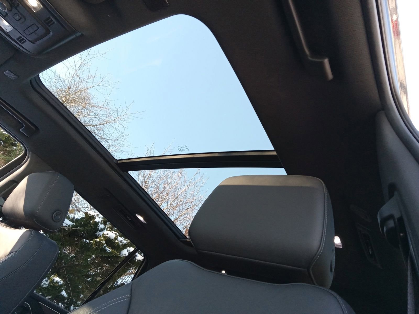 Used 2021 Chevrolet Tahoe LT w/ LT Signature Package image 11