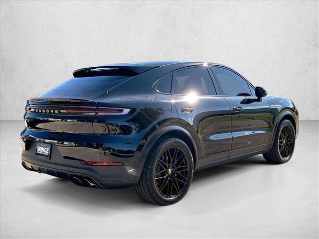 Used 2024 Porsche Cayenne Coupe AWD/4WD image 2