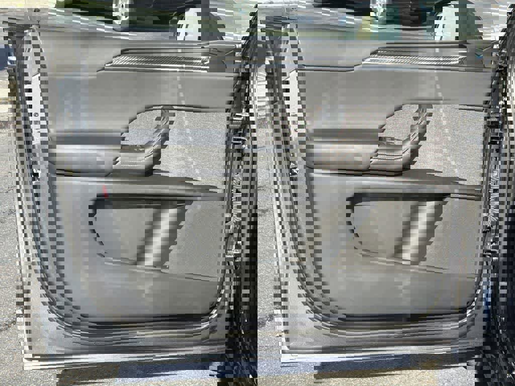 Used 2022 Tesla Model X Plaid image 24