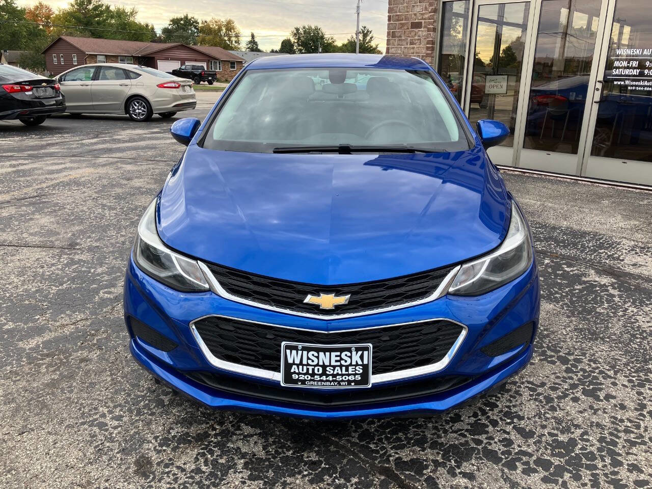 Used 2017 Chevrolet Cruze LT w/ Convenience Package image 8