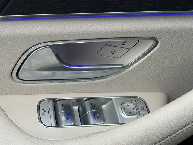 Used 2025 Mercedes-Benz GLS 450 4MATIC w/ AMG Line Exterior image 35