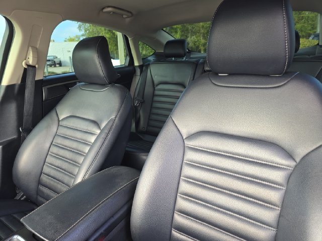 Used 2019 Ford Fusion SEL FWD image 22