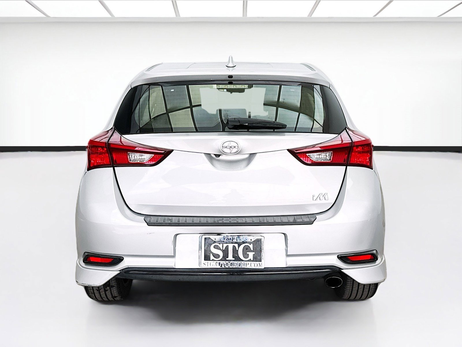 Used 2016 Scion iM FWD image 5