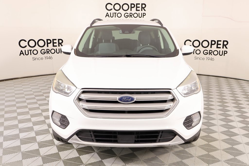 Used 2018 Ford Escape SE w/ Ford Safe & Smart Package image 9