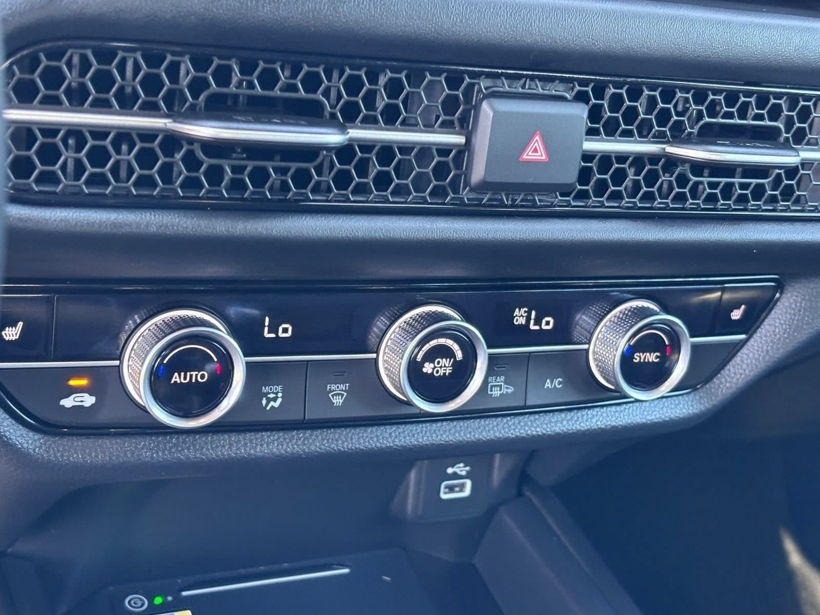 Certified 2025 Honda HR-V EX-L image 30