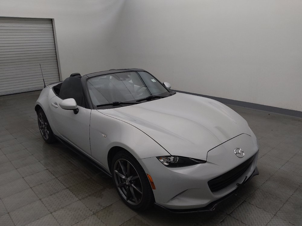 Used 2019 MAZDA MX-5 Miata Grand Touring w/ Appearance Package RWD image 13
