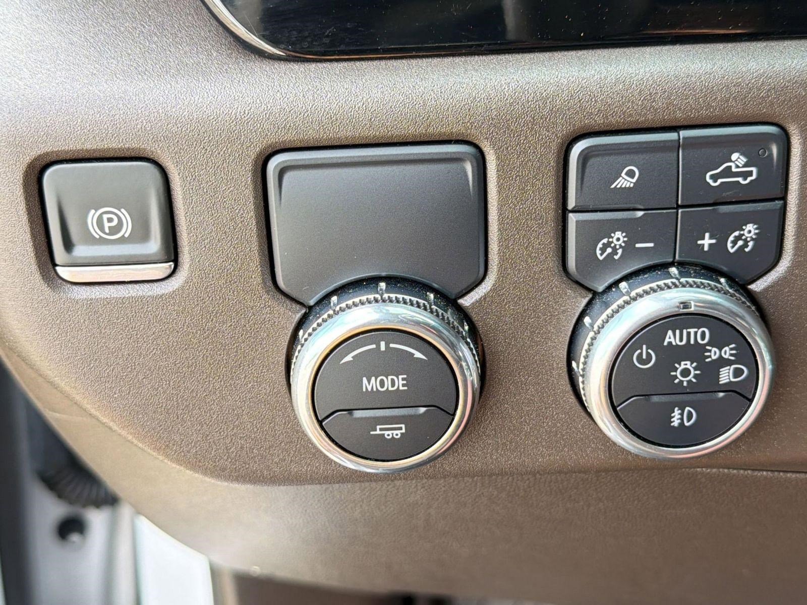 Used 2024 GMC Sierra 1500 SLT w/ SLT Premium Plus Package image 20