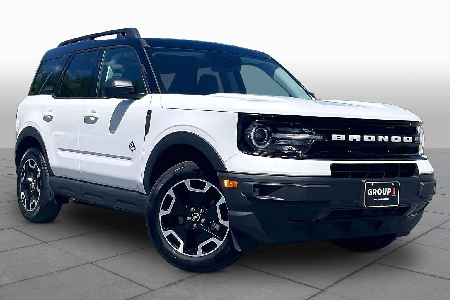 Used 2024 Ford Bronco Sport Outer Banks AWD/4WD image 2
