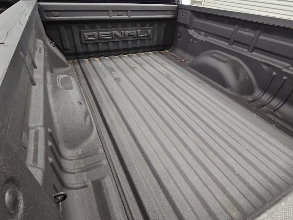Used 2022 GMC Canyon Denali w/ Denali Black Edition Package AWD/4WD image 37