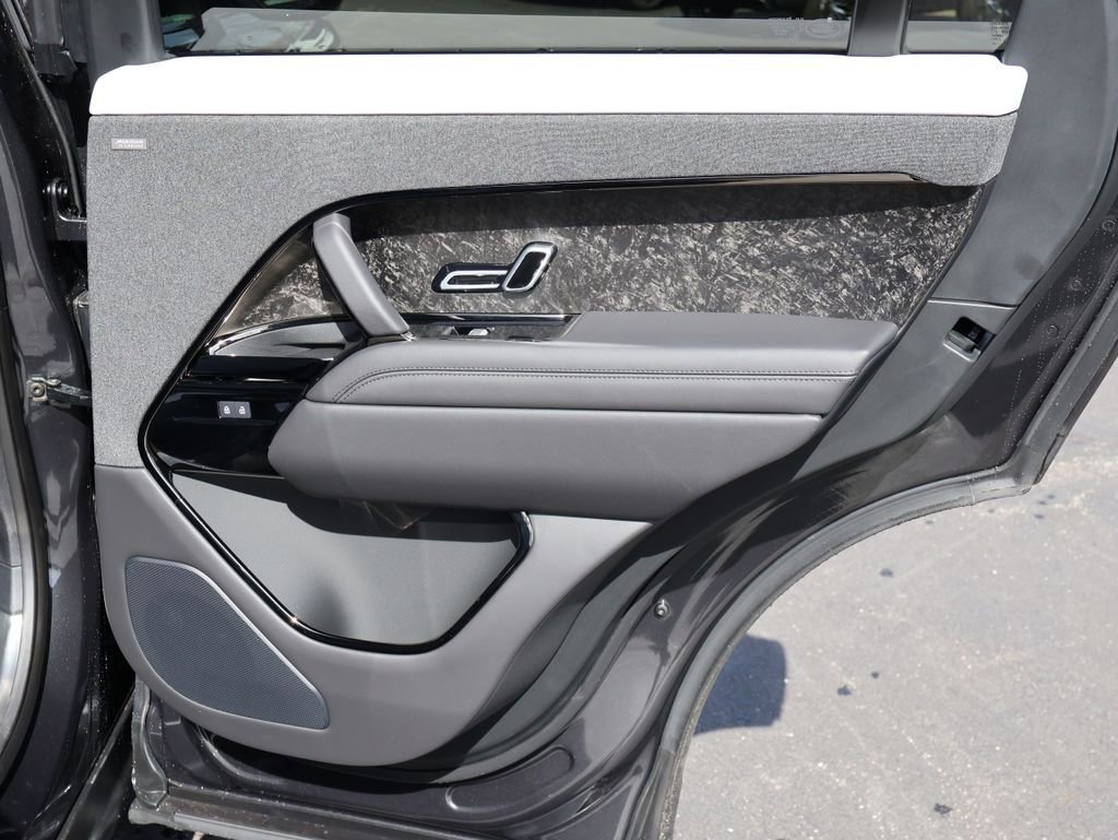 New 2026 Land Rover Range Rover Sport Dynamic SE AWD/4WD image 15