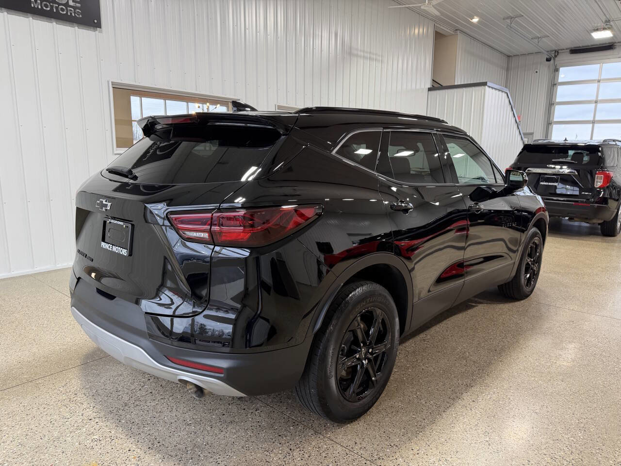 Used 2024 Chevrolet Blazer LT w/ Midnight/Sport Edition image 4