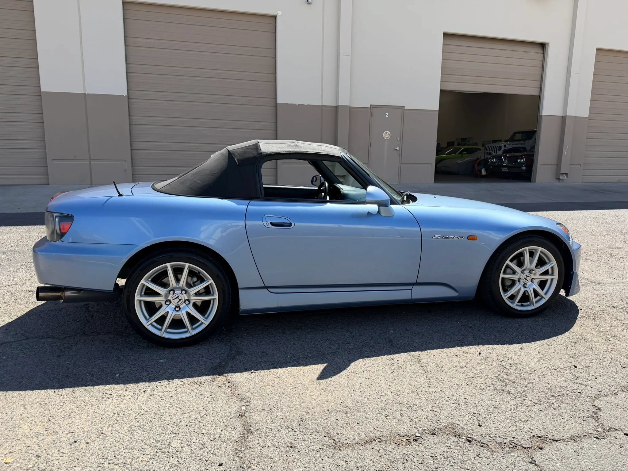 Used 2004 Honda S2000 image 22