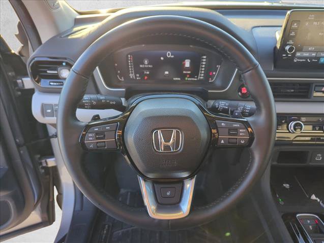 Used 2024 Honda Pilot Elite image 15