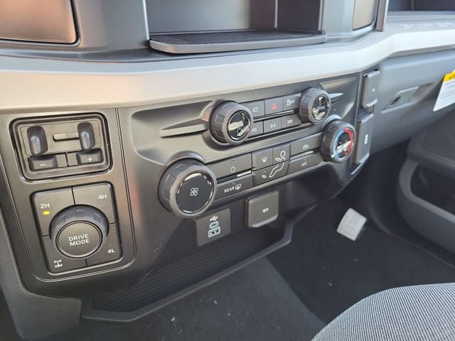 New 2026 Ford F250 XL w/ STX Appearance Package AWD/4WD image 16