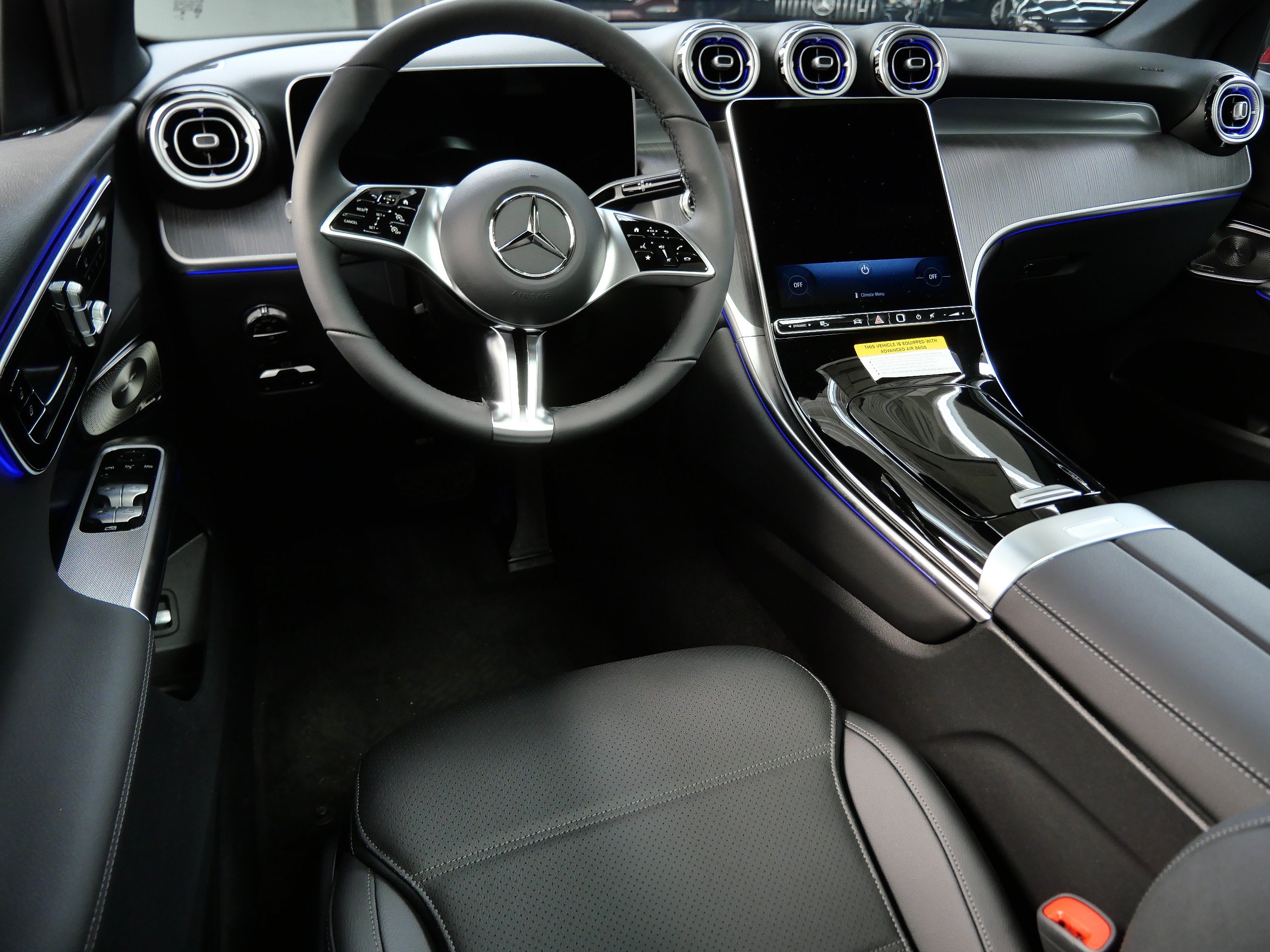 New 2026 Mercedes-Benz GLC 300 4MATIC image 2