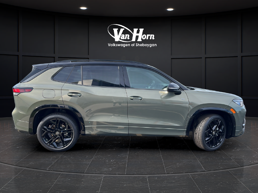 New 2026 Volkswagen Tiguan SE R-Line AWD/4WD image 8