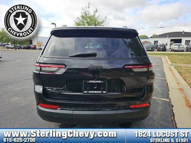 Used 2022 Jeep Grand Cherokee L Laredo image 6