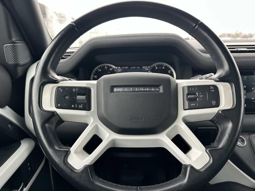 Used 2023 Land Rover Defender 110 S image 22