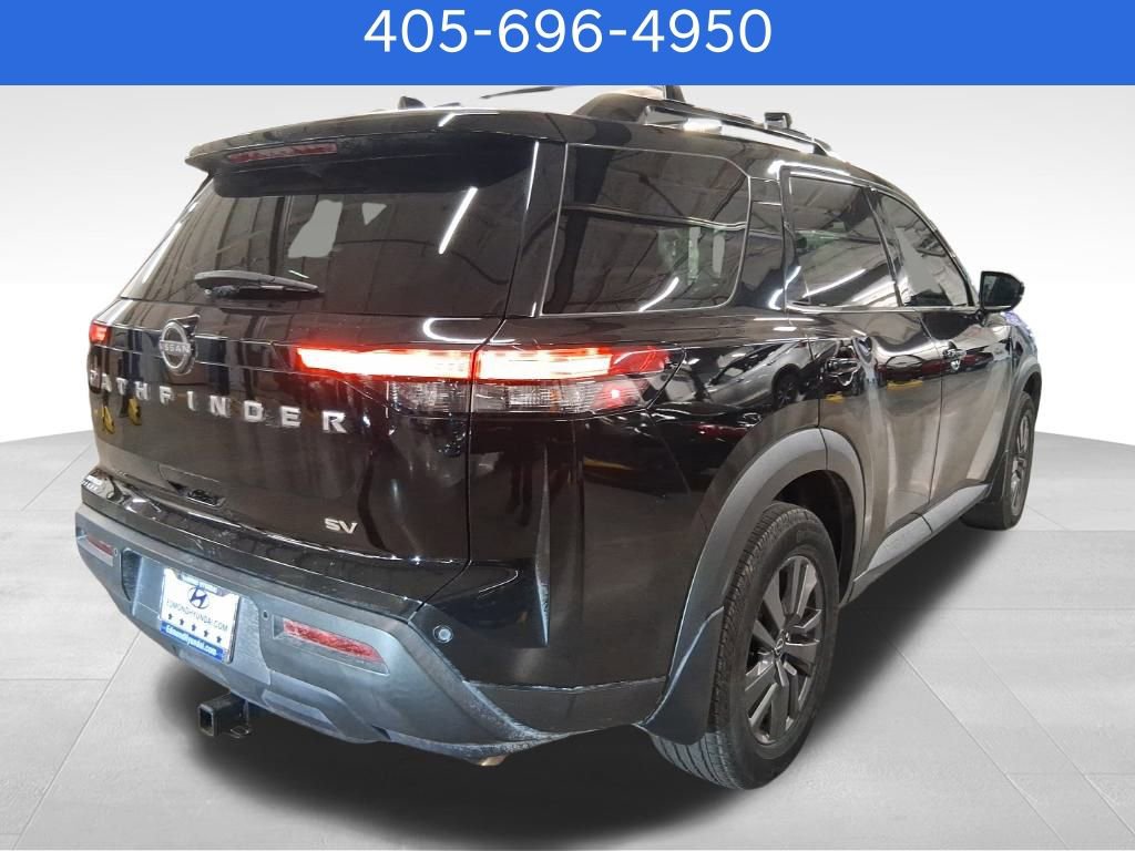 Used 2022 Nissan Pathfinder SV video 4