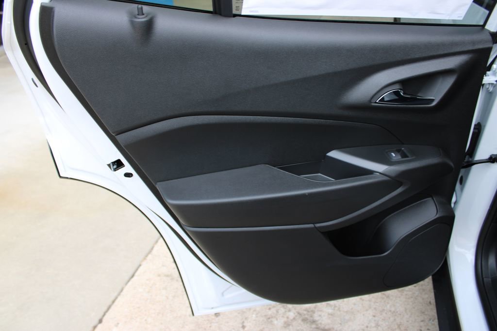 New 2026 Chevrolet Trax LS image 17